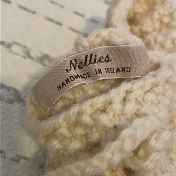 Hand Knit in Ireland Wool Cream Baby Booties - Picture 2 of 4